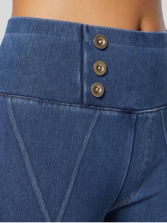 HalaraMagic Highwaisted Top Stitching
Washed Stretchy Flare Jeans SZ L - Picture 3 of 13